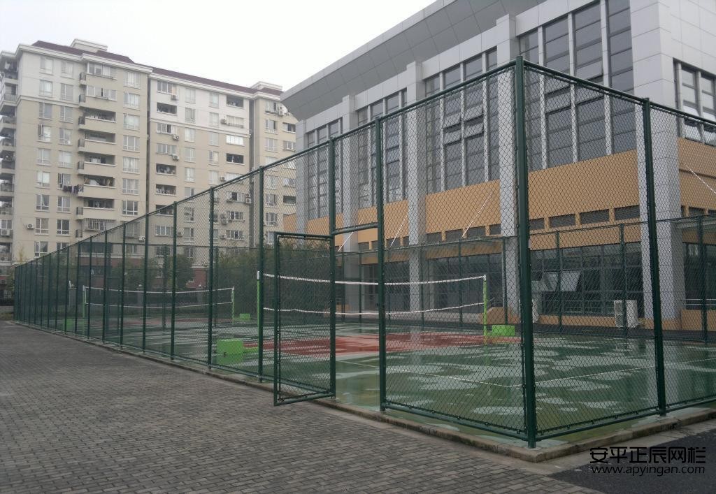 体育场围栏网-篮球场围网围栏-篮球场网球场围网生产厂家