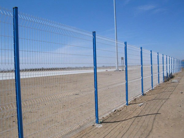 围墙护栏网多少钱一米